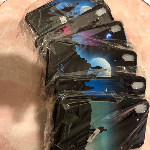 FINAL $ Glow in the dark iPhone X cases!! 2 LEFT! - Picture 4 of 6